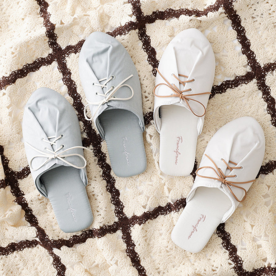 サテンレースアップ ルームシューズ アイボリー