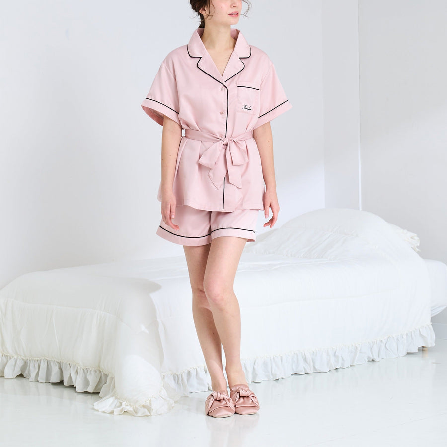 ヒアルロン酸加工ロゴ刺繍 半袖半ズボンパジャマ ピンク