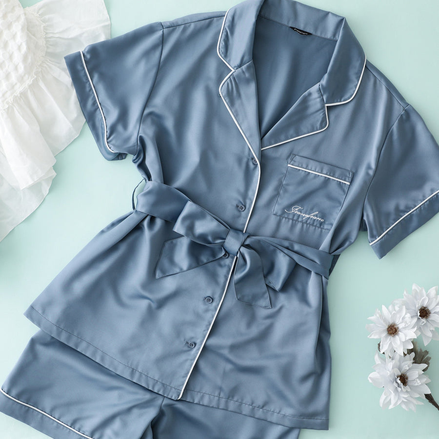 ヒアルロン酸加工ロゴ刺繍 半袖半ズボンパジャマ ブルー