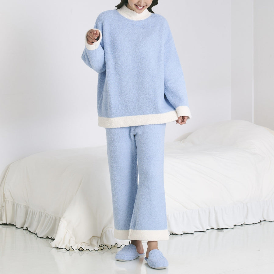 ウエストウォーマー付き もちもちニットパジャマ ライトブルー