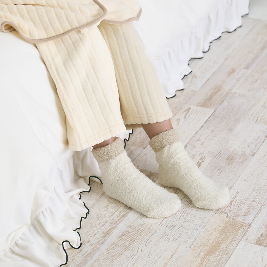 もちもちニット ルームソックス アイボリー