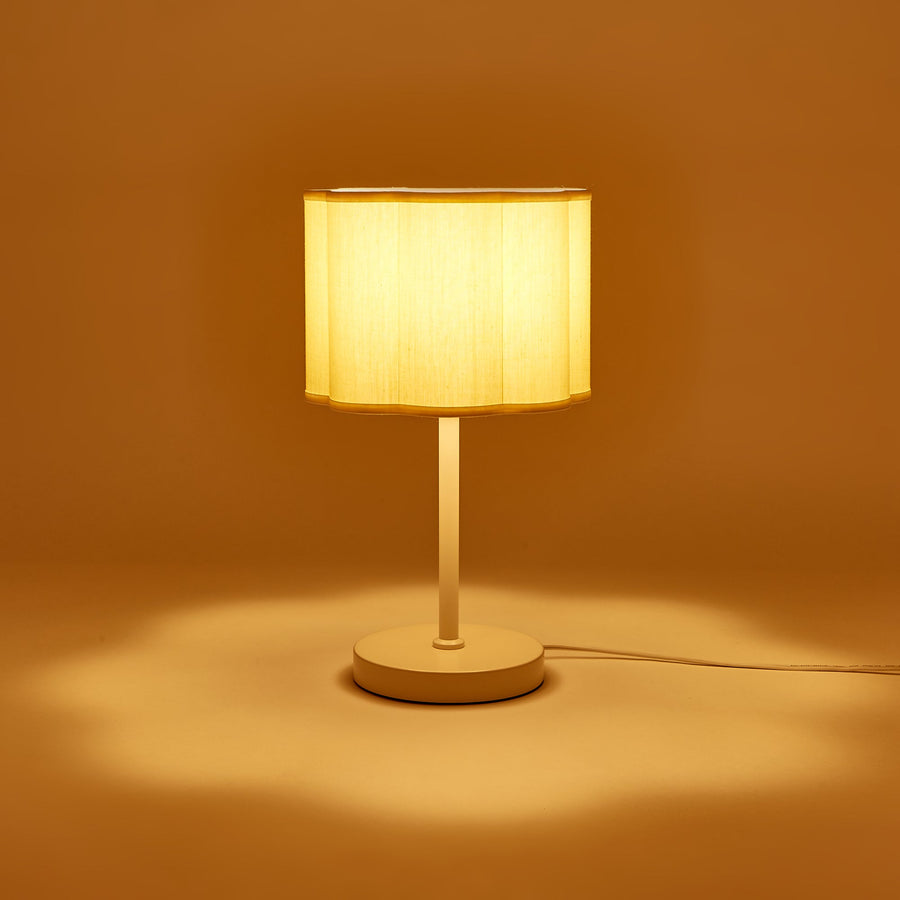 スカラップ テーブルランプ ベージュ