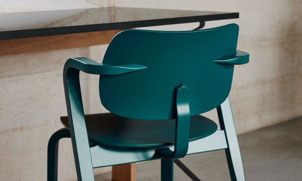 ASLAK CHAIR ペトロールラッカー