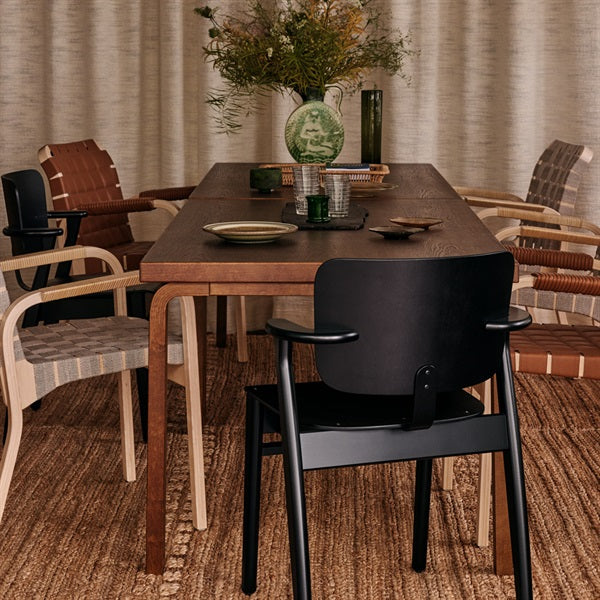 TABLE 82A W150 Walnut Stain