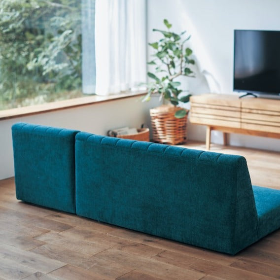 Water-repellent and stain-resistant low sofa for 2 people that can be combined