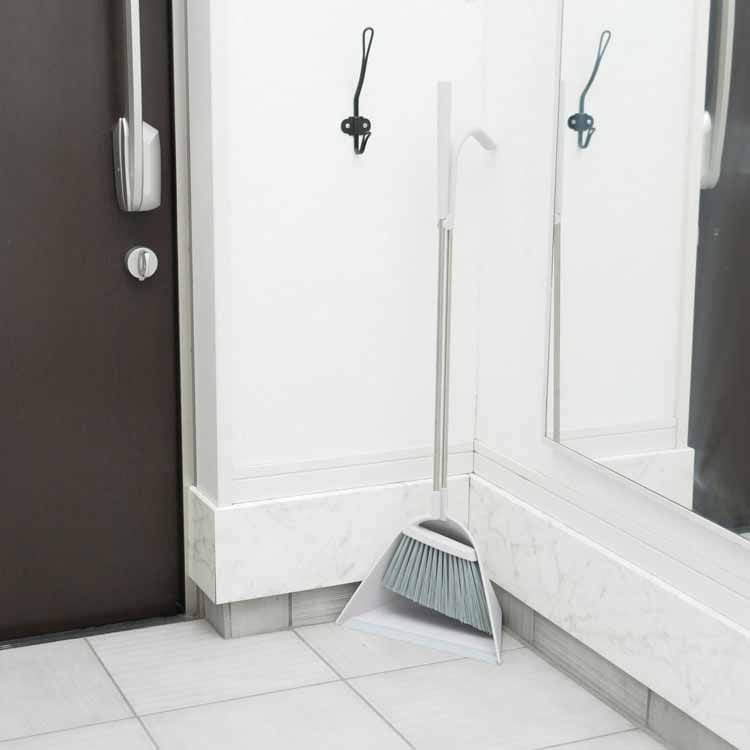 Sweep White Gray