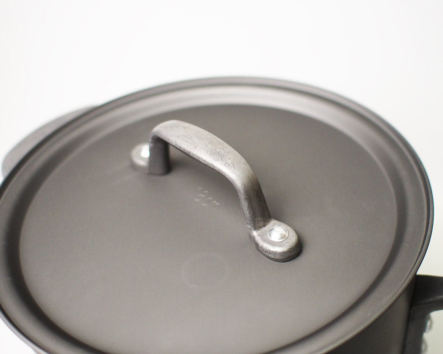 GS Black Stockpot by ETOETOTEATO