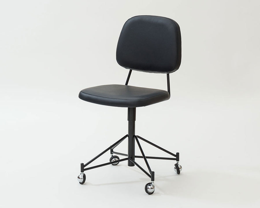 Pierre Paulin CM231 Chair