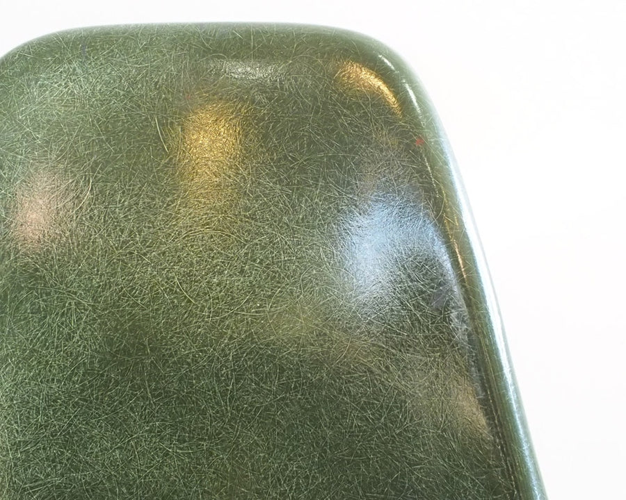 Eames side shell chair オリーブグリーン