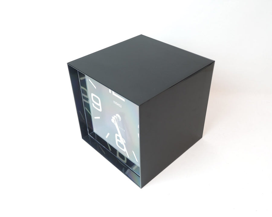 Retro Cube Clock Retro Cube Clock