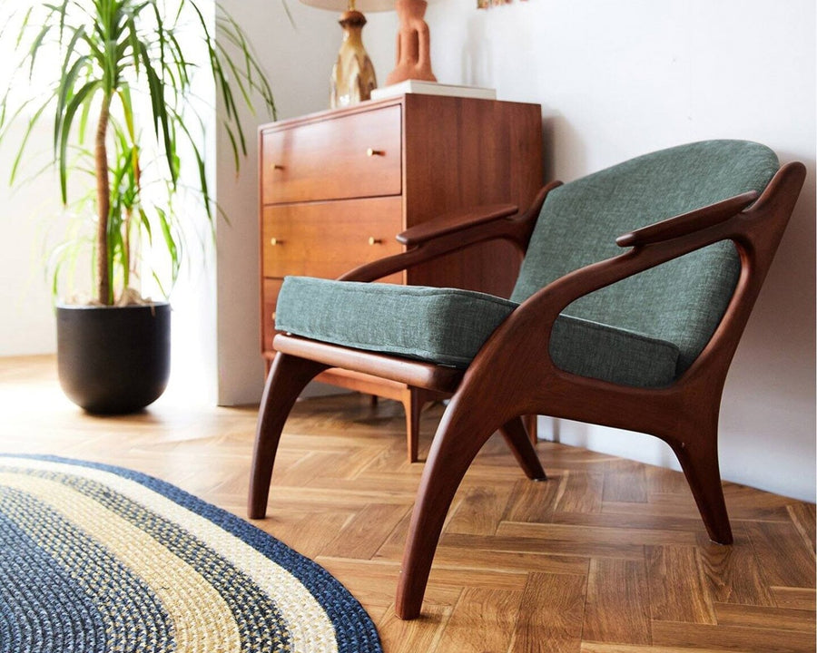 MADISON LOUNGE CHAIR Madison Lounge Chair
