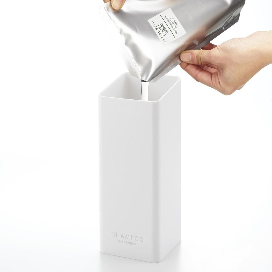 tower たっぷり洗剤が出るマグネットディスペンサー コンディショナー