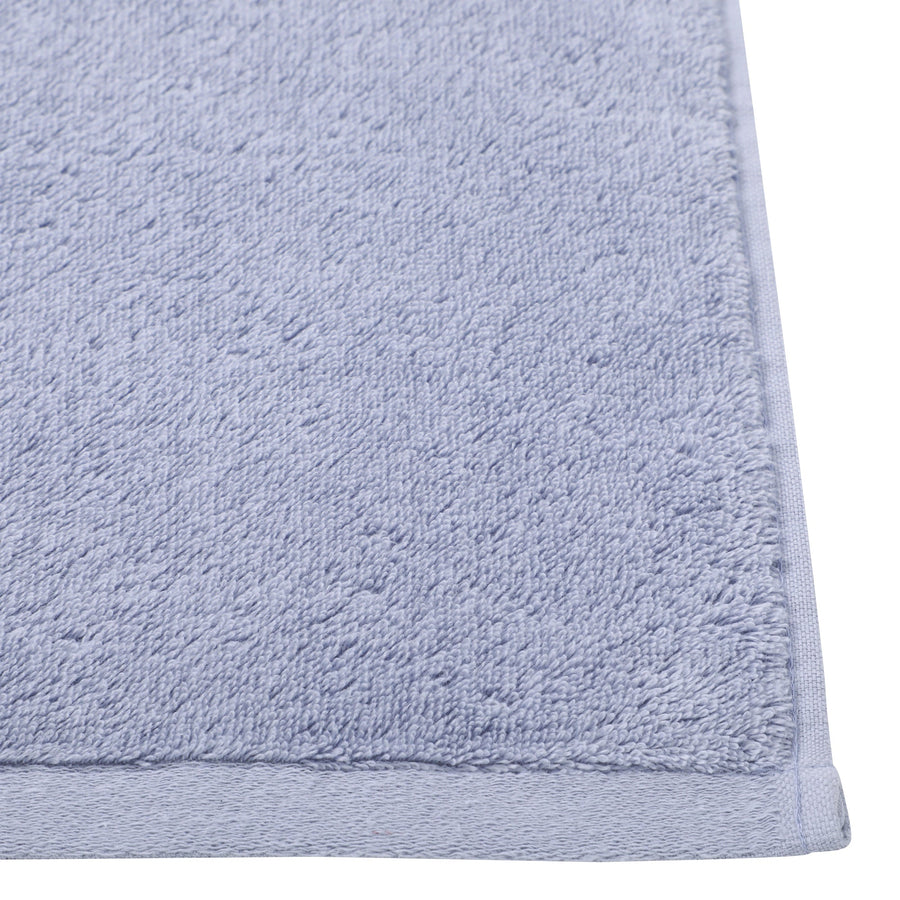 Antibacterial soft face towel, light blue