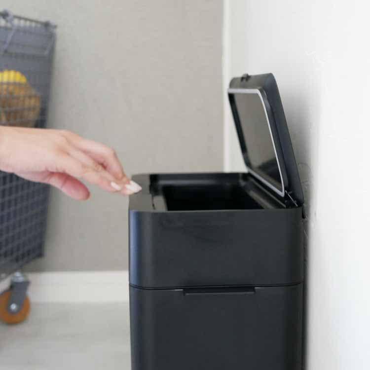 Seals 9.5 Airtight Dustbin, Black