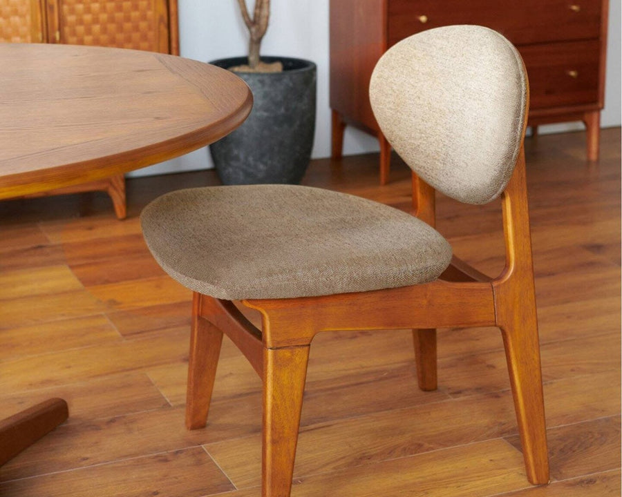 TRESTLES LOUNGE CHAIR Beige トラッセルラウンジチェア ベージュ