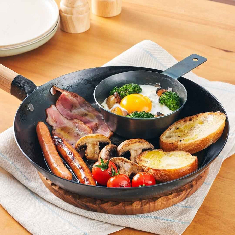 オーブンでも使える鉄カップ