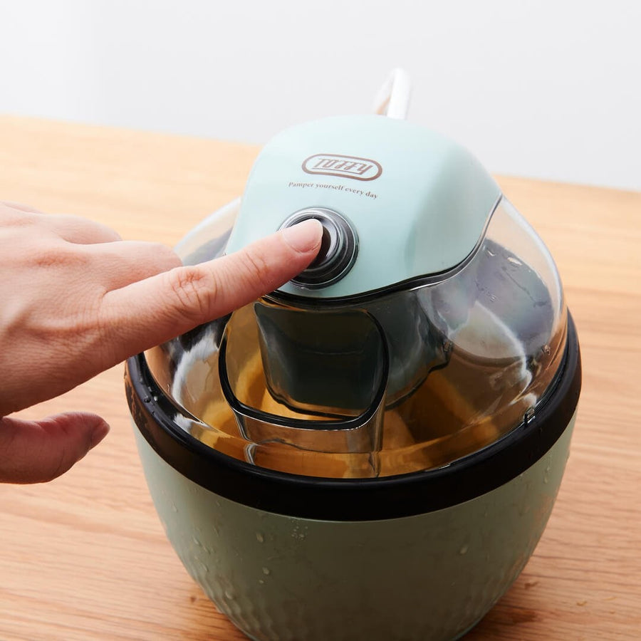 ice cream maker