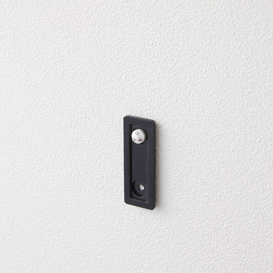 Tower gypsum board wall-compatible floating toilet shelf