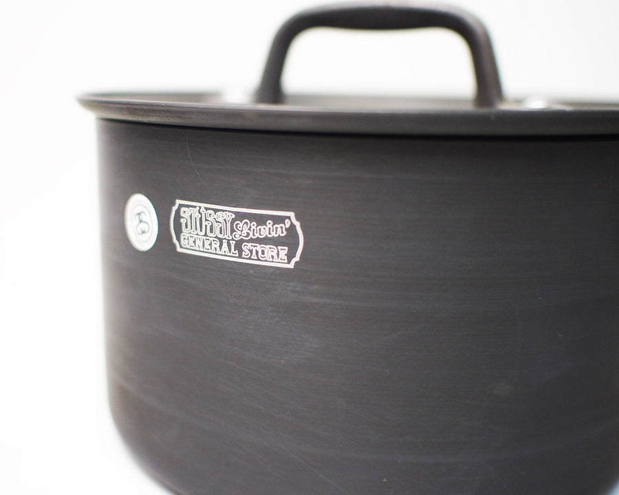 GS Black Saucepan by ETOETOTEATO