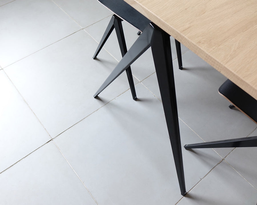 TD.4 Table Oak Black Galfanitas S Oak Black