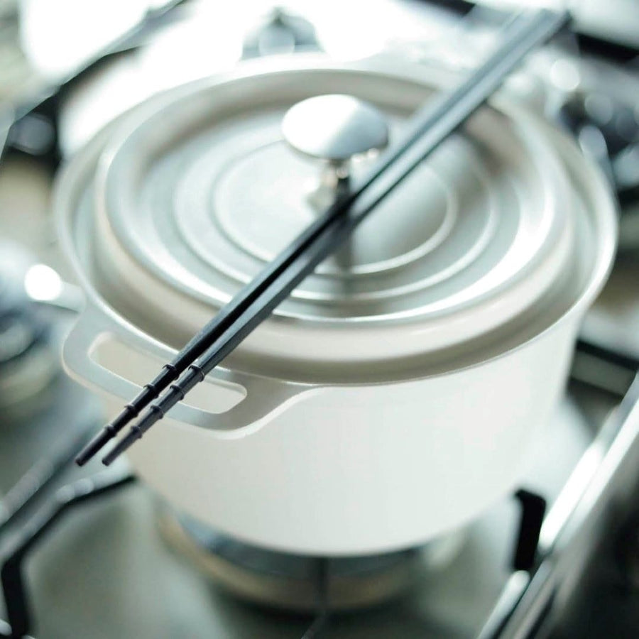 Easy-to-grasp chopsticks
