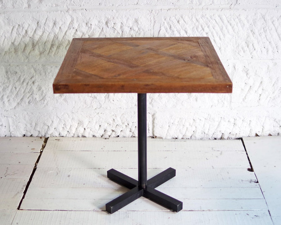 PUZZLE CAFE TABLE