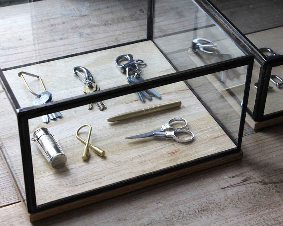 Display Cabinet ディスプレイキャビネット
