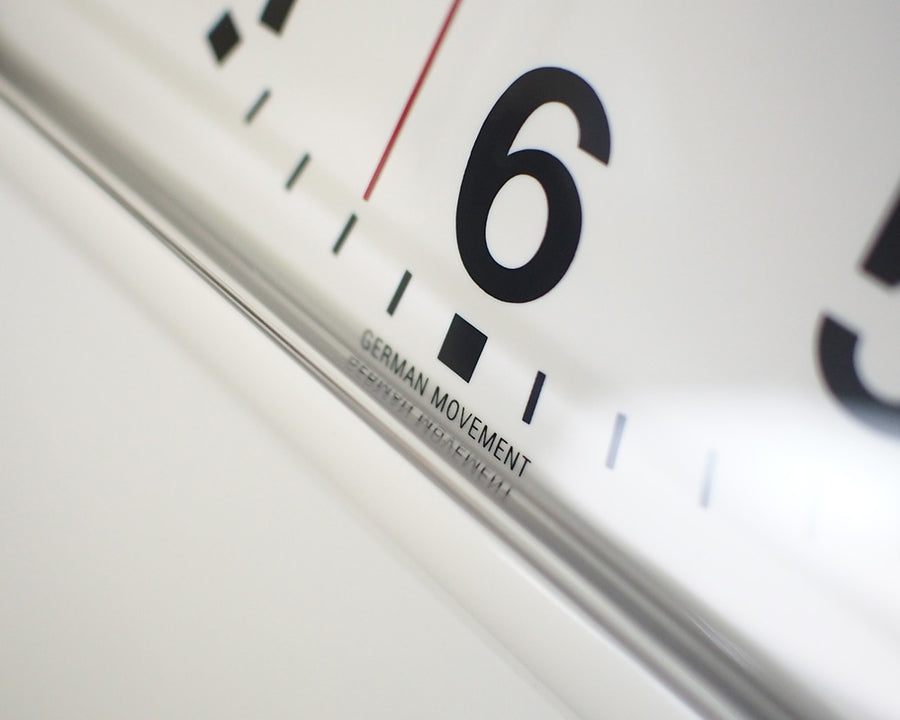 Automatic Calendar Quartz Clock BQ-12A