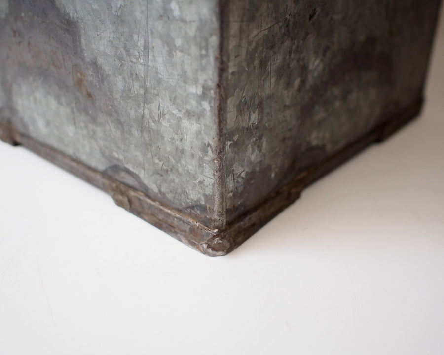 VINTAGE STEEL STORAGE Vintage steel storage