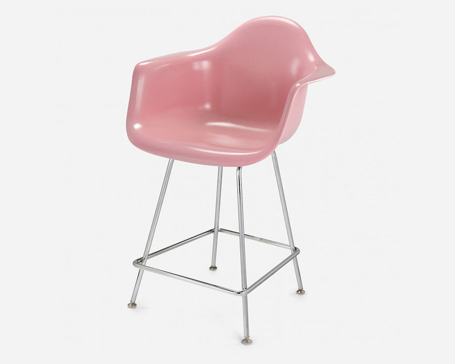 Fiberglass Arm Shell Chair PINK