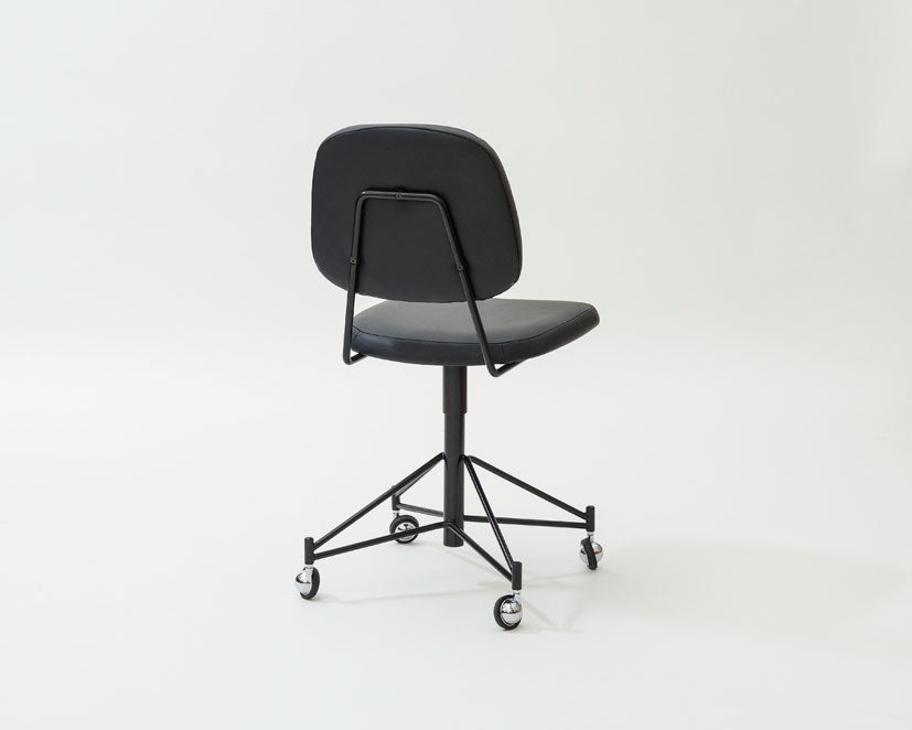 Pierre Paulin CM231 Chair