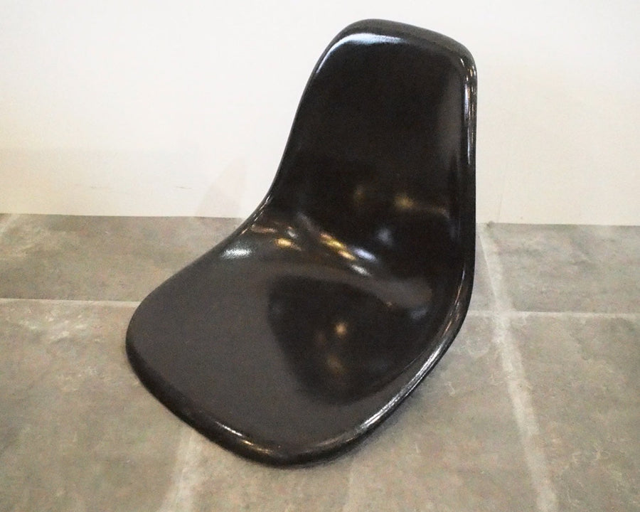 Eames side shell chair チャコール