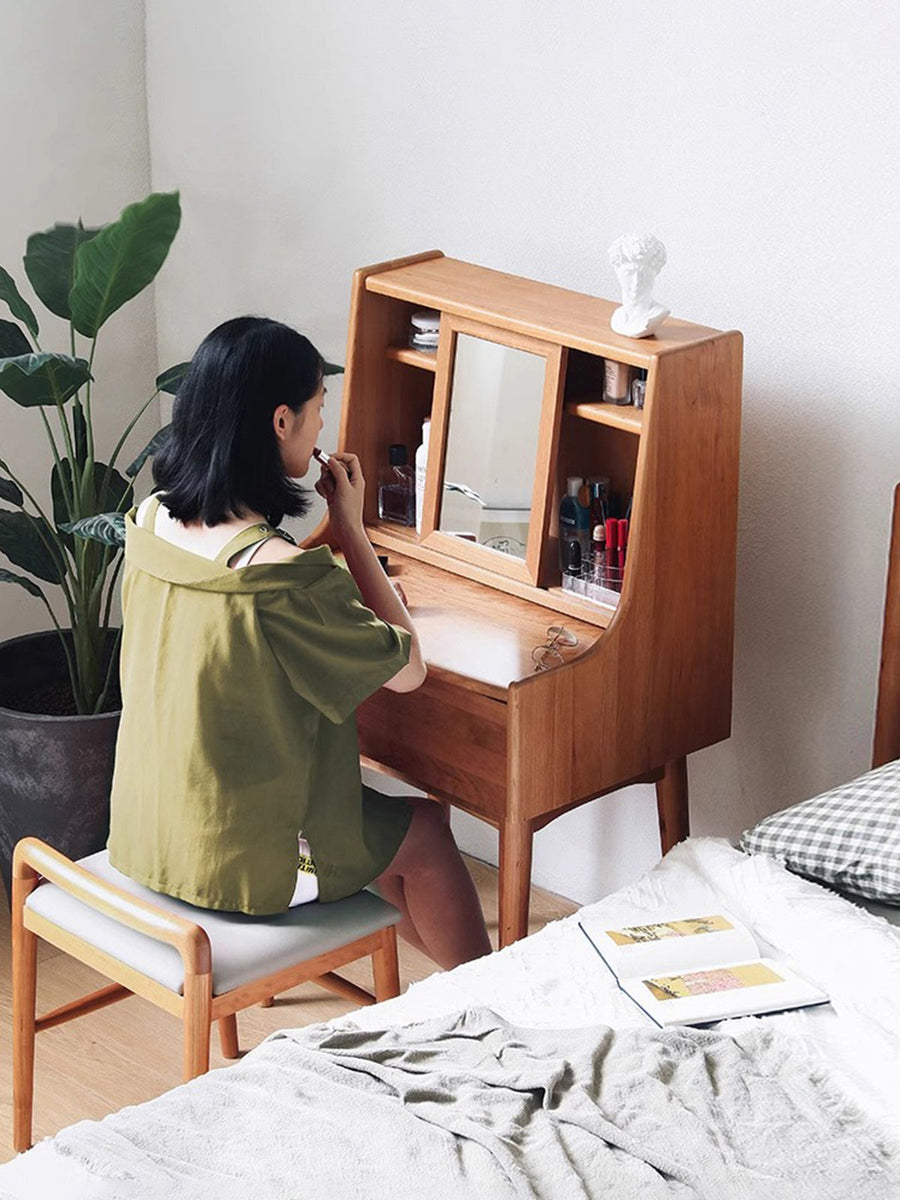 Compact wooden dresser with mirror