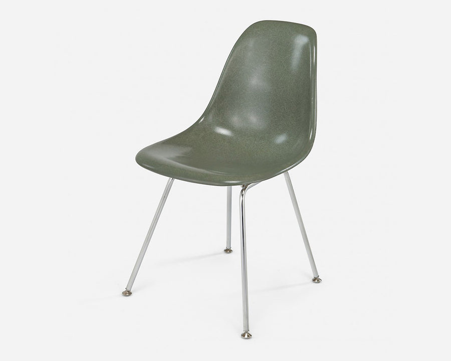 Fiberglass Side Shell Chair MOSS モス