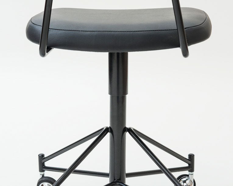 Pierre Paulin CM231 Chair