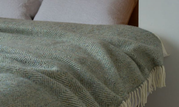 Wool throw 130x200cm, Goose Eye, Grey