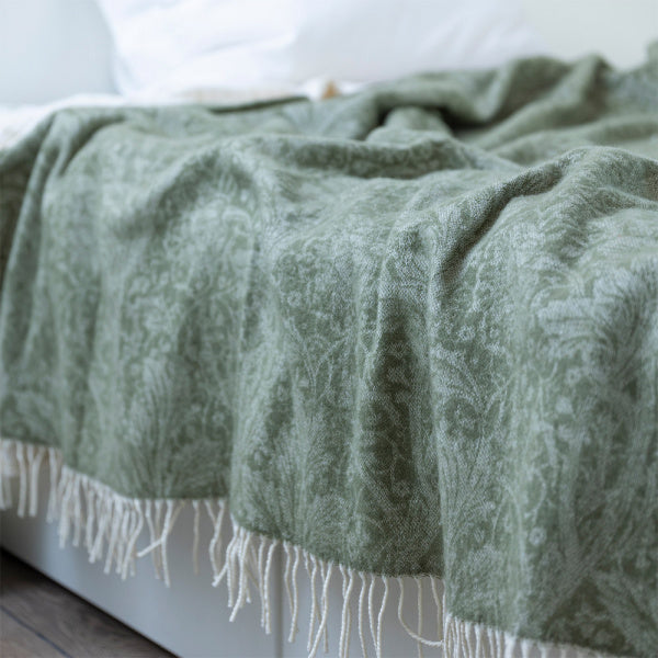 Wool throw 130x180cm Arcadia Olive