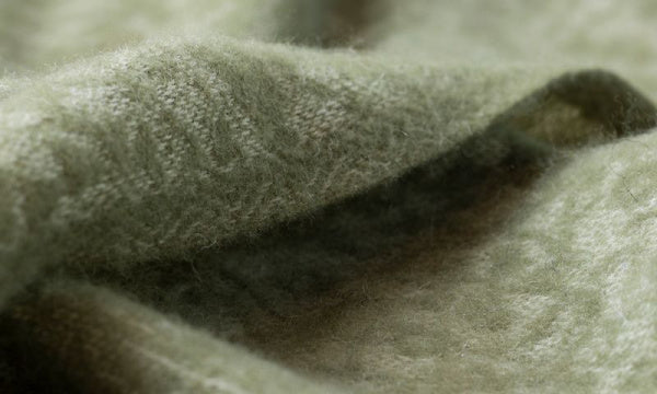 Wool throw 130x180cm Arcadia Olive