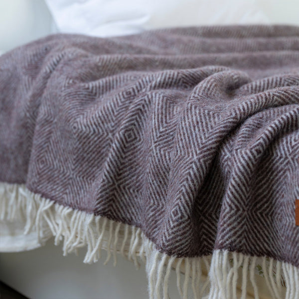 Wool throw 130x200cm Goose Eye Brown