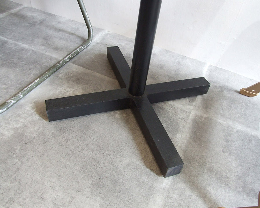 PUZZLE CAFE TABLE
