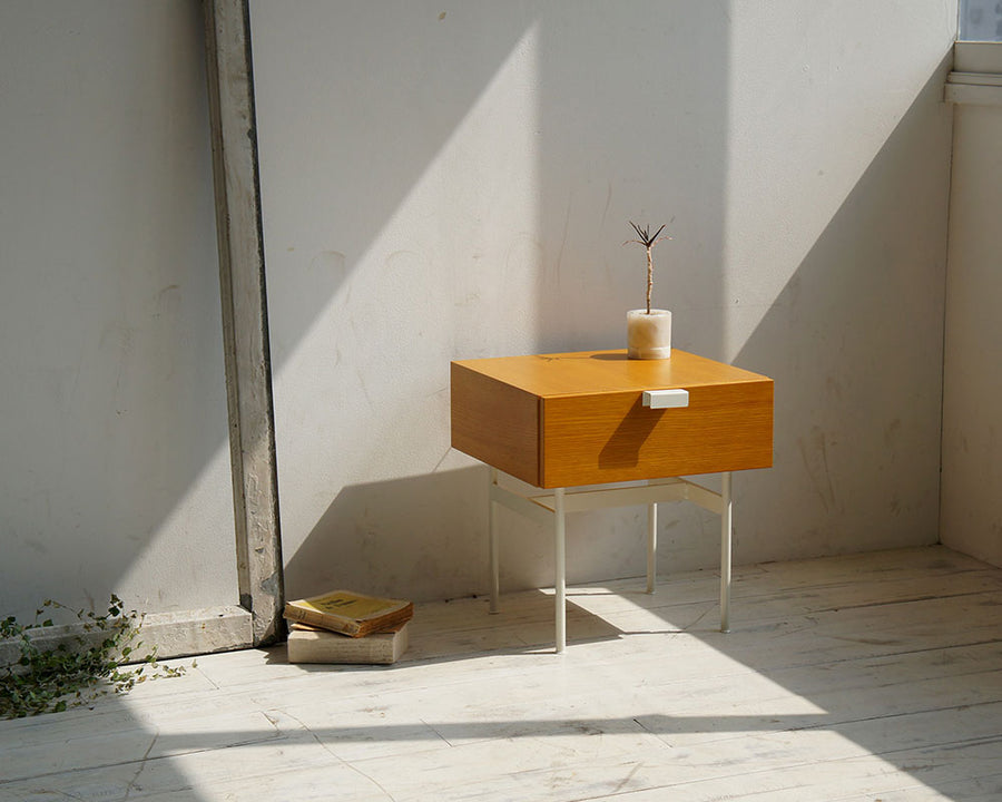 Pierre Paulin F181 Drawer Table Oak