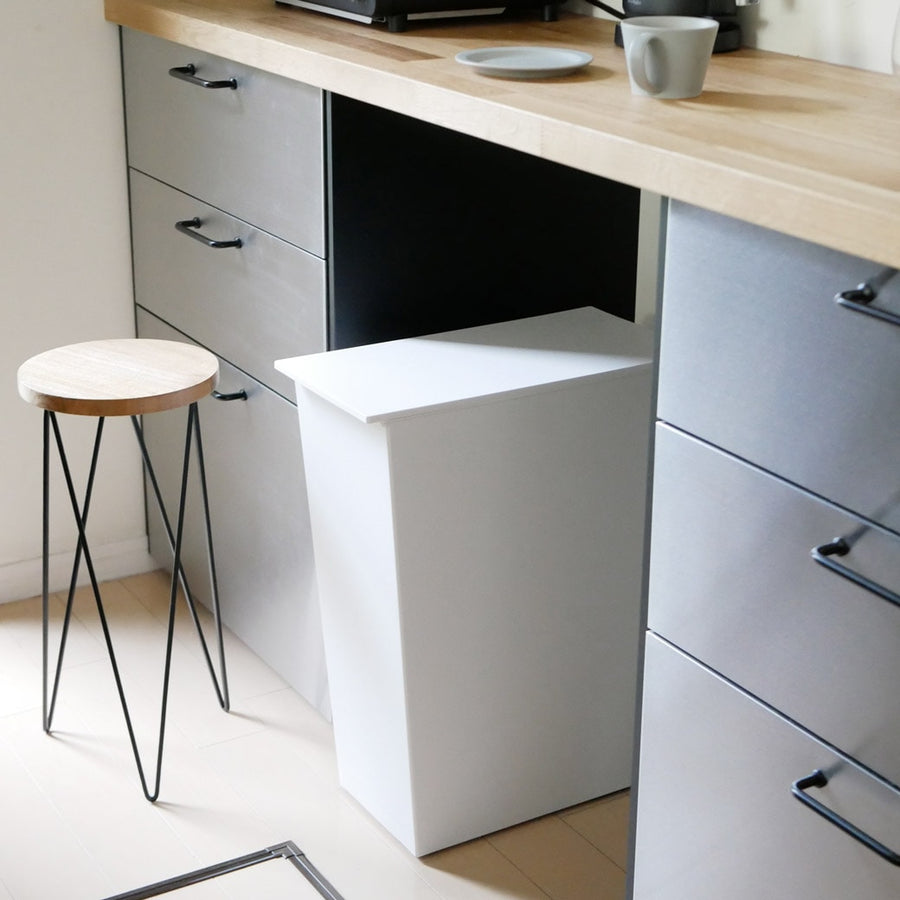 kcud Simple Slim White