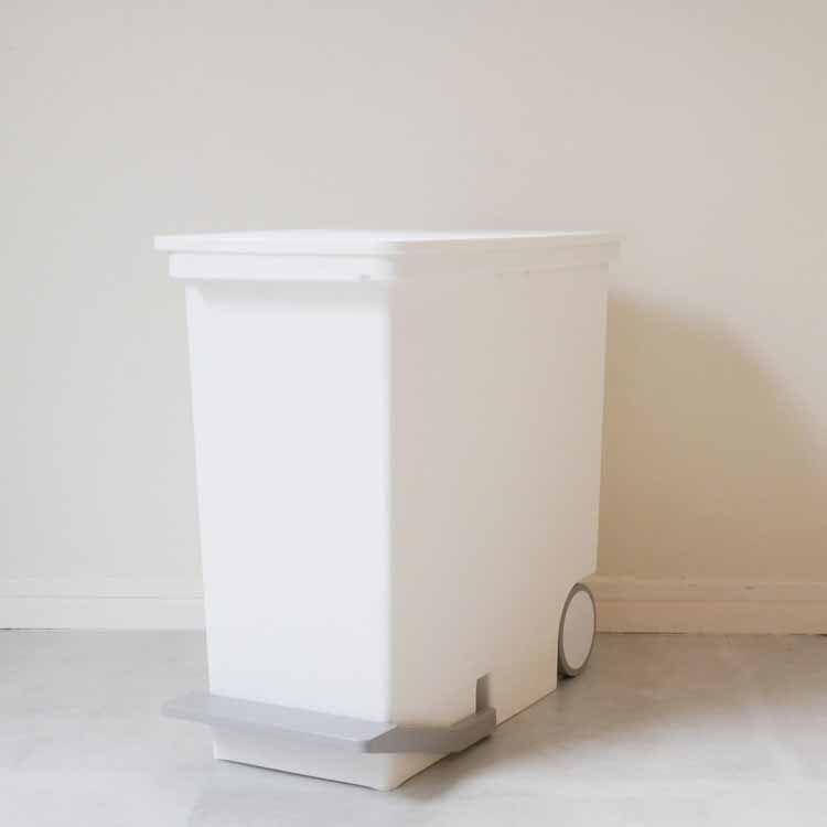Orua 25 Slim Vertical Pedal Bin, White