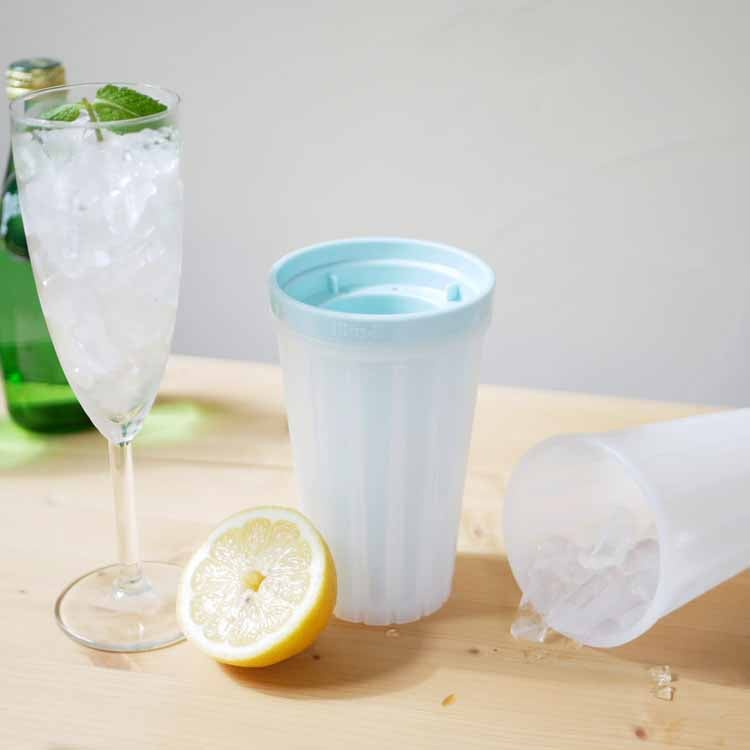 Crushed Ice Maker Light Blue