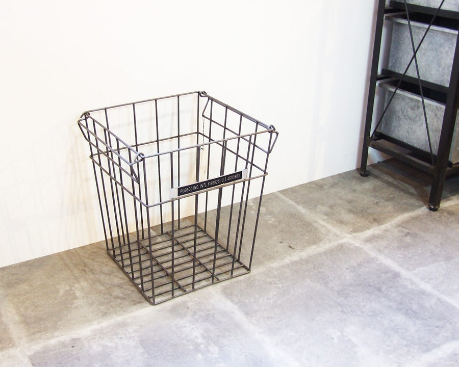 WIRE TRASHCAN