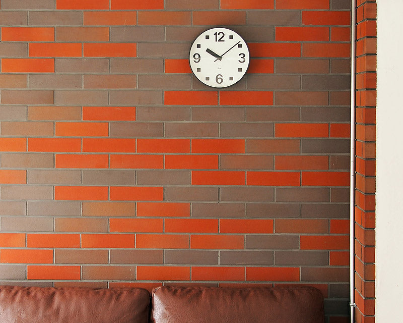 RIKI PUBLIC CLOCK