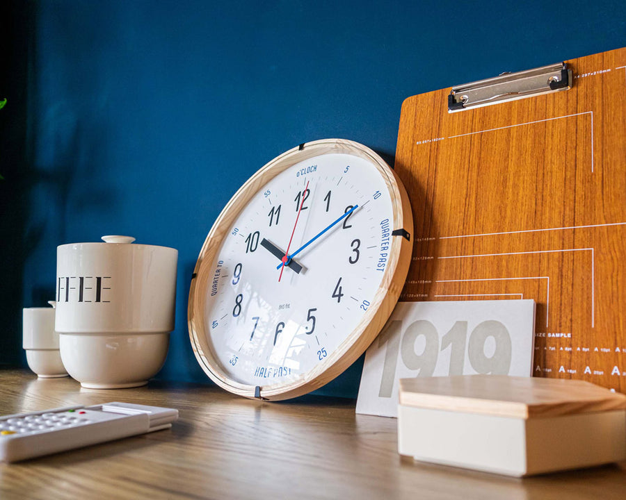 BAUHAUS Fonts Wall Clock CarlMarks バウハウスフォントウォールクロック