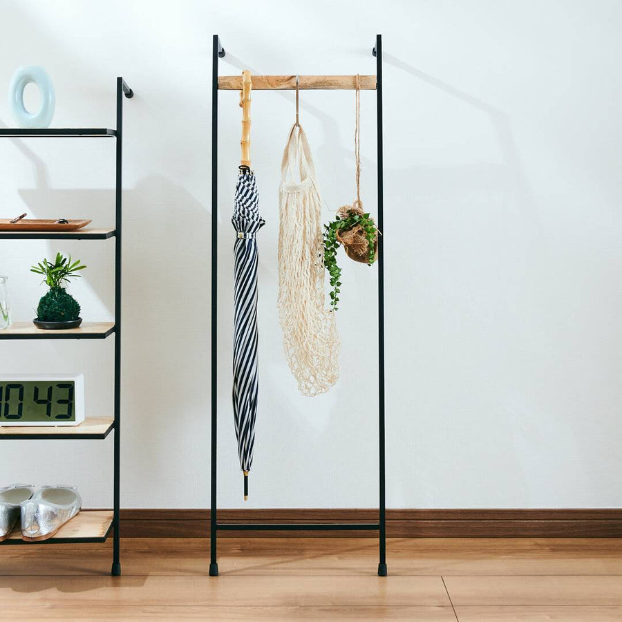 Wall hanger