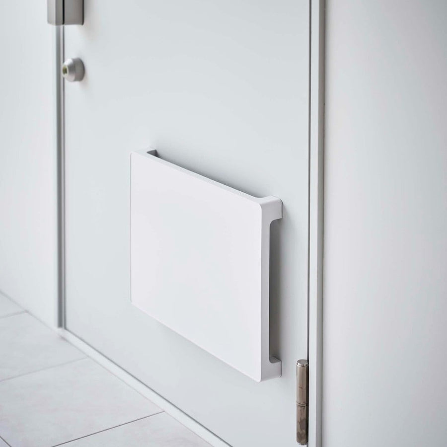 Tower Magnetic Delivery Tray