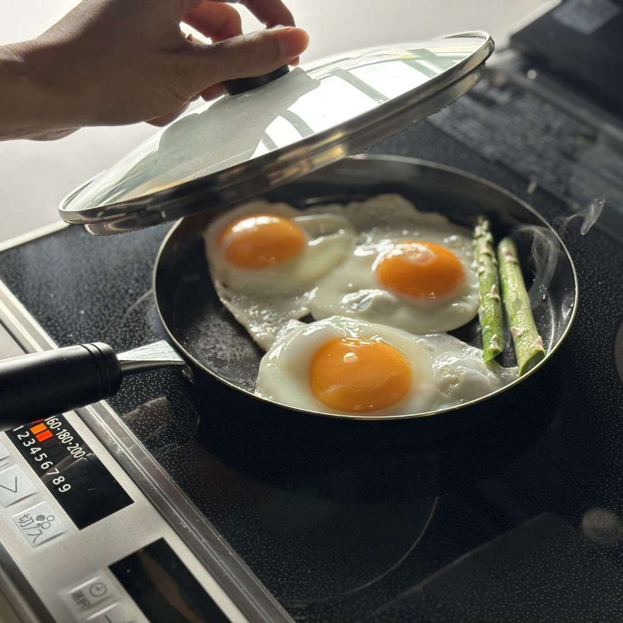 bws SELECTION Iron Frying Pan with Lid for Delicious Fried Eggs